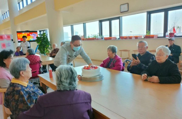 天津宜善园二月集体生日会。